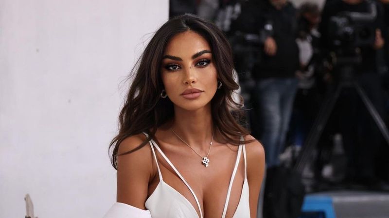 Mădălina Ghenea, momente de panică. Actrița a fost jefuită &icirc;ntr-un aeroport din Roma