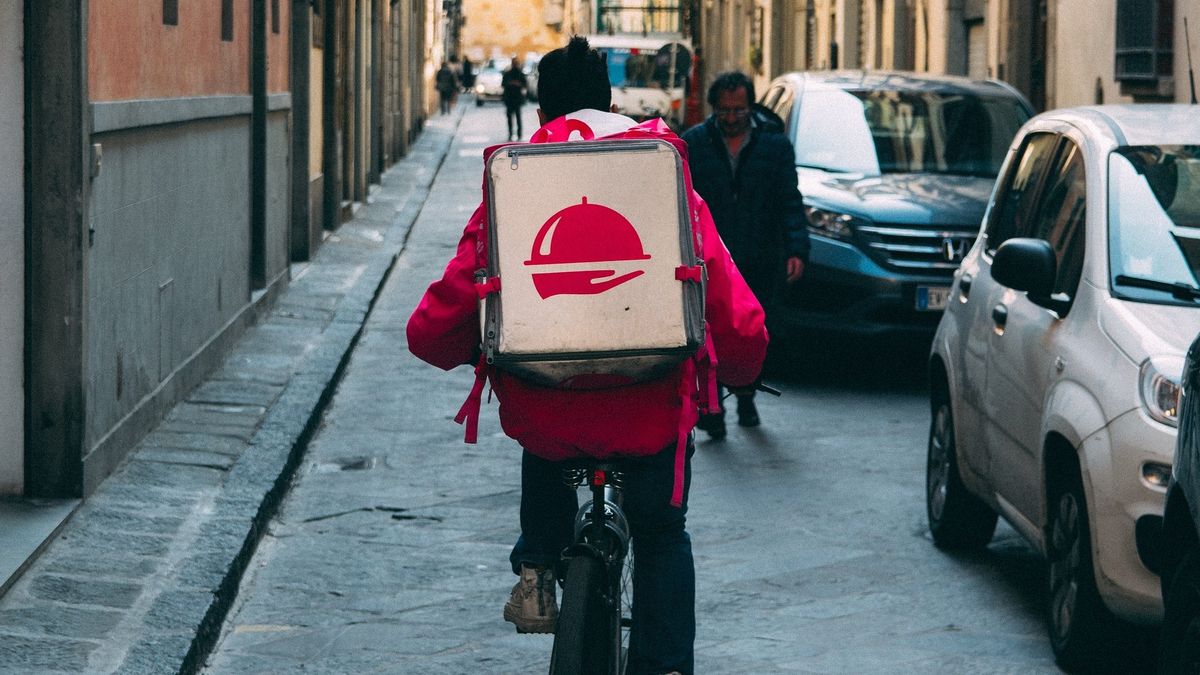 Dimineața Nebună: Mishu a explicat cum să dai bacșiș c&acirc;nd ești &icirc;n izolare-AUDIO