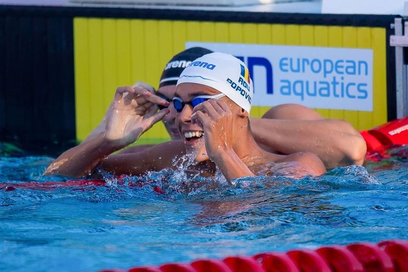 David Popovici, în finala de 200 de metri liber la Campionatul Mondial în bazin scurt! Înotătorul a reușit să termine pe primul loc