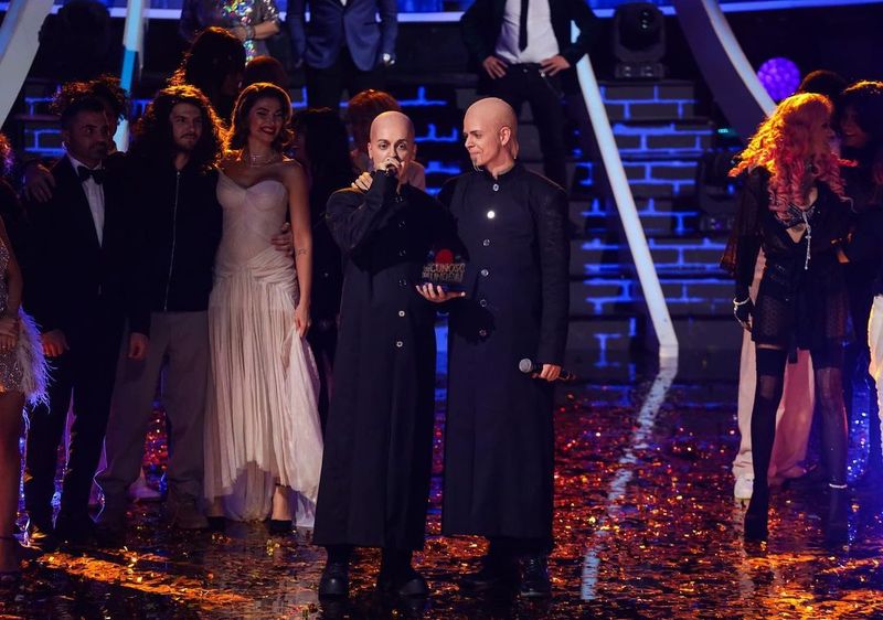 WRS și Emilian sunt câștigătorii sezonului 18 „Te cunosc de undeva!”. În ce personaje s-au transformat cei doi artiști?