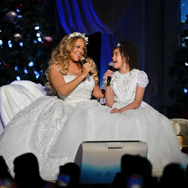 Cât câștigă Mariah Carey din ”All I Want for Christmas Is You”? Este primul cântec de Crăciun care face istorie în topul Billboard Hot 100