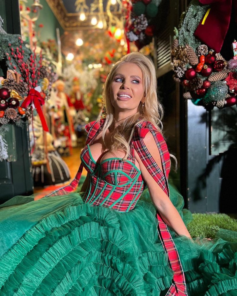 Planurile de sărbători ale Andreei Bănică au fost date peste cap. Cu ce se confruntă familia vedetei în acest moment?