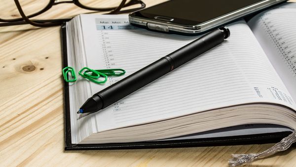 Zile libere 2023. Românii vor avea mai multe minivacanțe