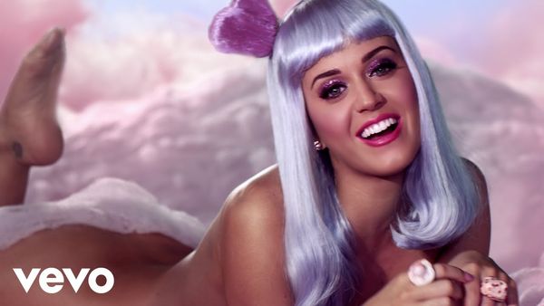 KATY PERRY feat. SNOOP DOGG - California Gurls