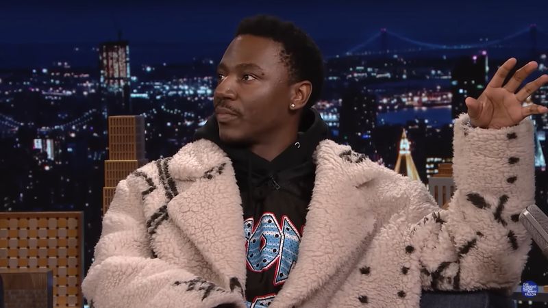 prezentatorul Globurilor de Aur 2023