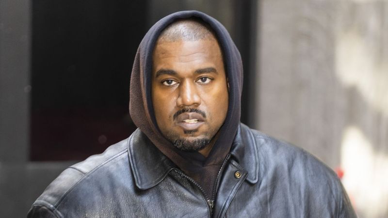 Kanye West este căsătorit! Actuala soție a rapperului este copia fidelă a lui Kim Kardashian