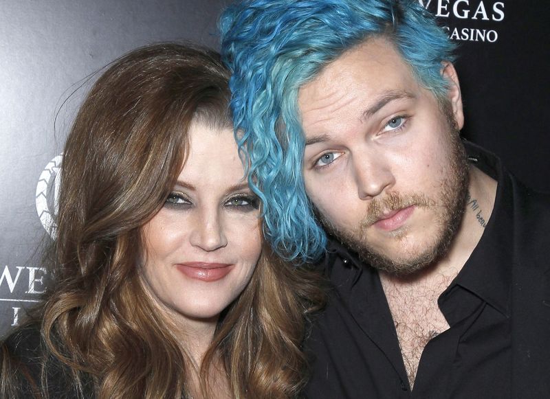 Lisa Marie Presley alături de fiul ei Benjamin