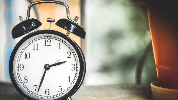 Ora de vara 2023. Ce schimbări de sănătate apar odată cu trecerea la ora de vară