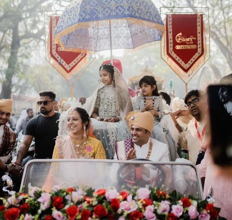 Moștenitoarea unui imperiu al diamantelor de peste 60 de milioane de dolari s-a călugărit la 8 ani.