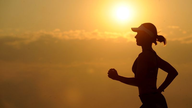 Top 4 cele mai bune exercitii care te ajuta sa nu te ingrasi