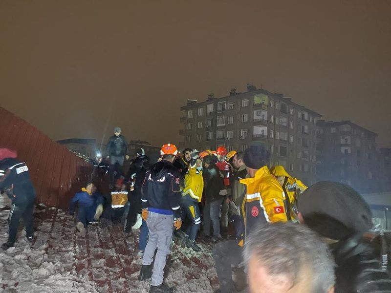 Turcia, lovita de unul din cele mai puternice cutremure din 100 de ani