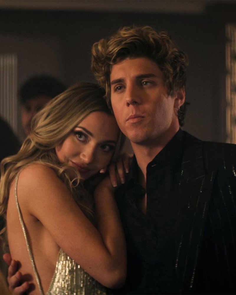 Când apare pe Netflix sezonul 4 al serialului You?