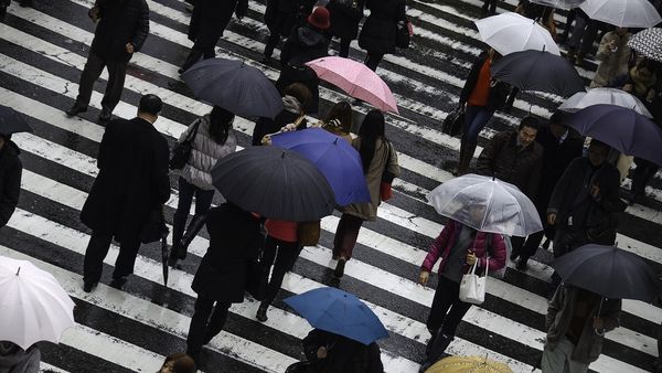 Dimineața Nebună: 10 februarie 2023. Ziua Internațională a Umbrelei - AUDIO