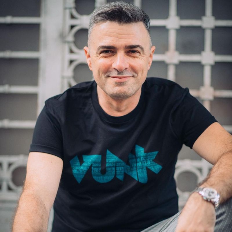 Cornel Ilie, mai sincer ca niciodată! Ce spune cântărețul despre o nouă relație la 3 ani de la divorțul de soția sa