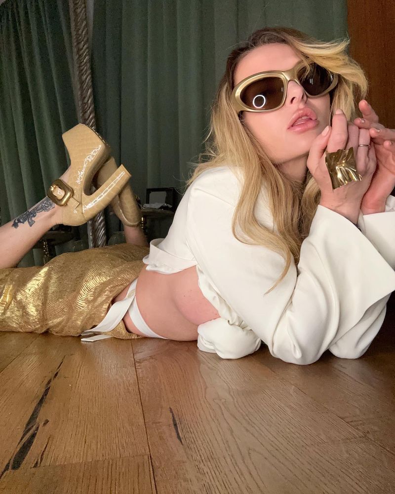  Delia Matache a răbufnit pe internet