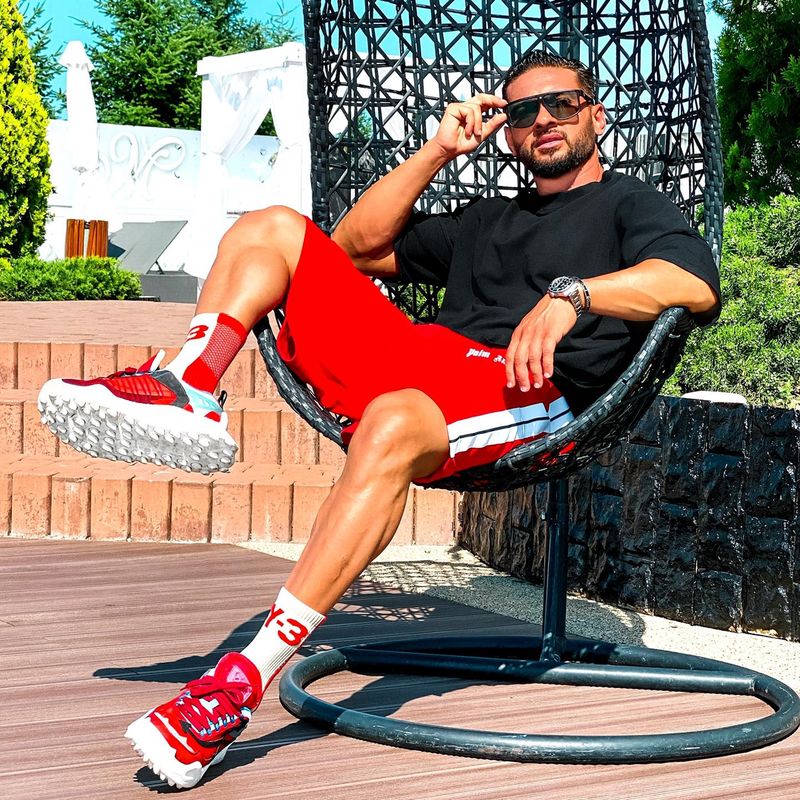 Dorian Popa acuzat că a cerut bani în plus.