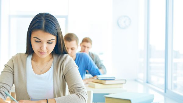 Simulare BAC 2023: Cum vor arăta subiectele și când se publică notele elevilor de clasa a 12-a?