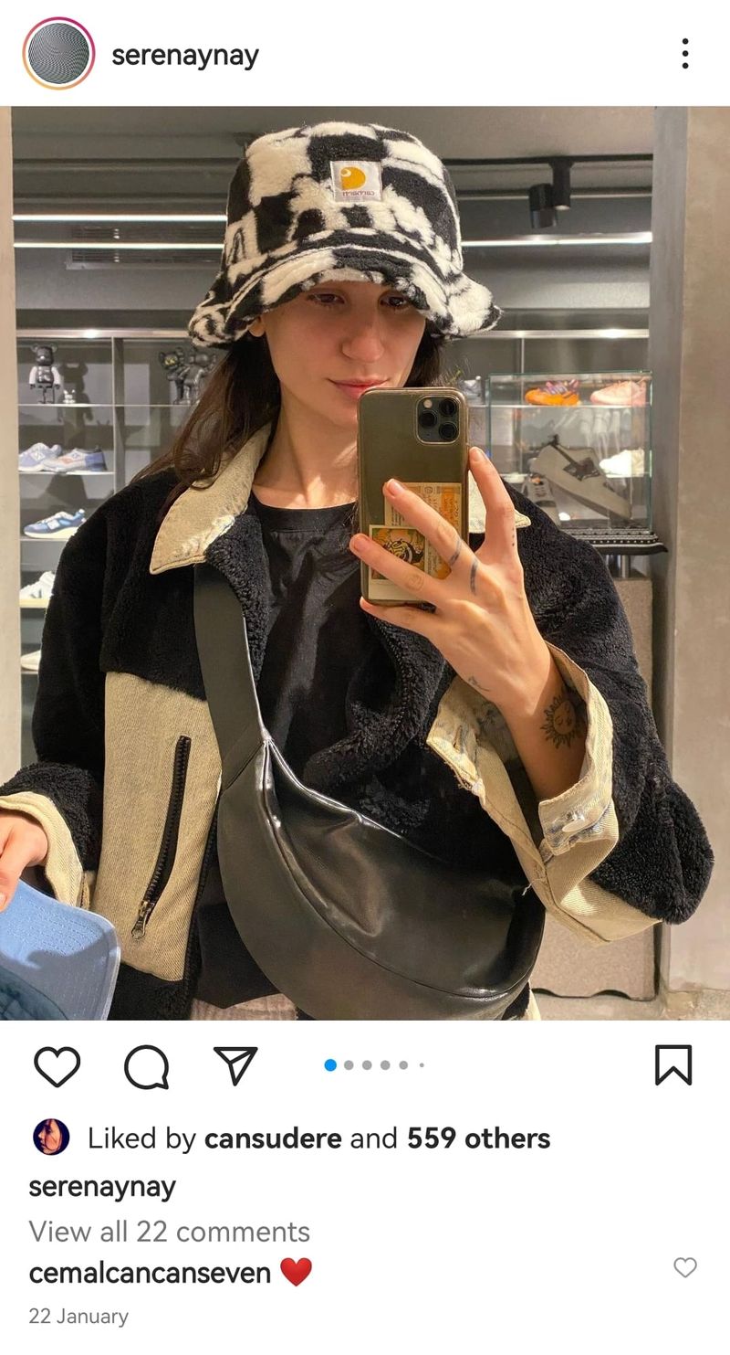 Prietena lui Cansu Dere