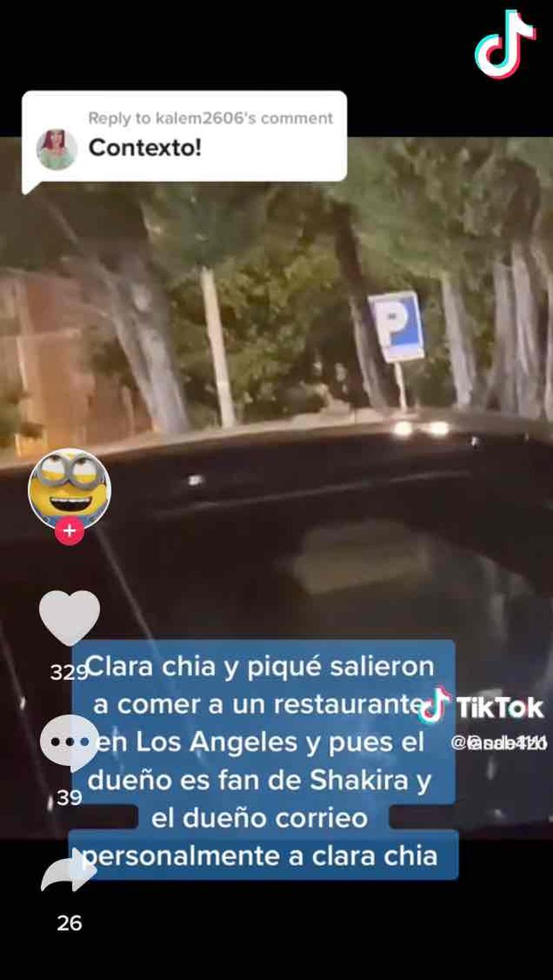 Clara Chia si Pique in masina