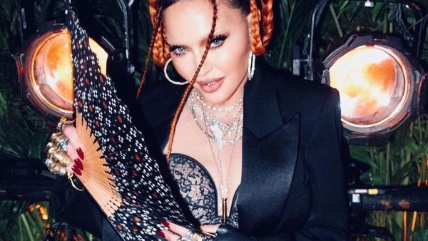 &bdquo;Inflamația de la operație s-a retras!&rdquo; Madonna s-a asigurat că are ultimul cuv&acirc;nt. Artista &icirc;i ironizează pe cei care nu s-au putut abține să-i critice aspectul fizic