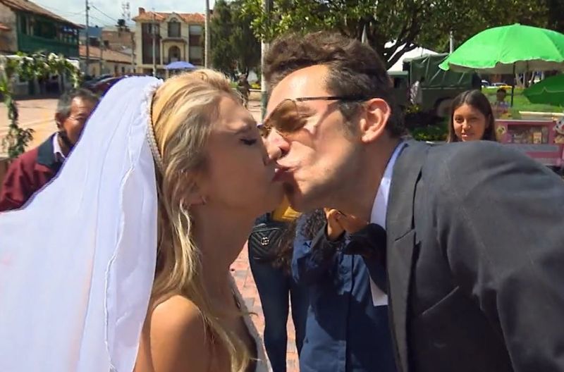Sărutul dintre soțul ei și Andreea Bălan