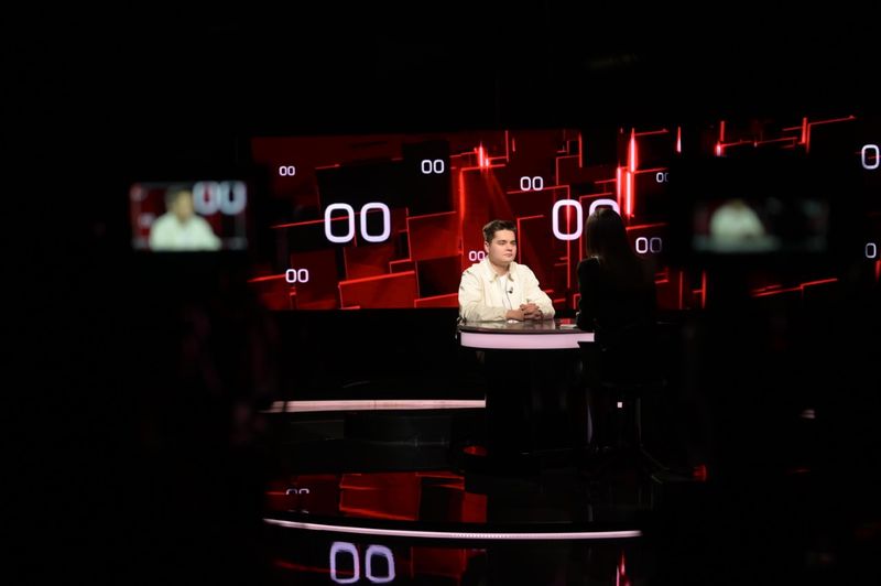 Selly, cel mai tânăr invitat de la “40 de întrebări cu Denise Rifai