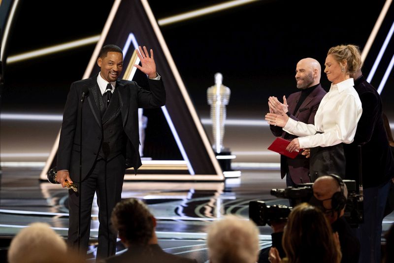 Will Smith l-a palmuit pe Chris Rock la Oscaruri 2022