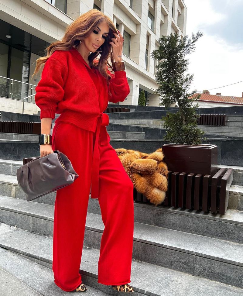 Raluca Badulescu ramane la Bravo, ai stil!