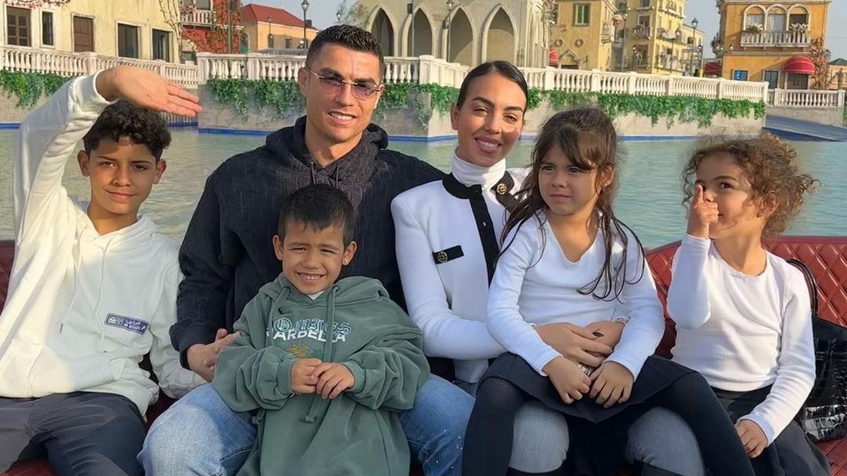 Georgina Rodriguez il sprijina pe Ronaldo