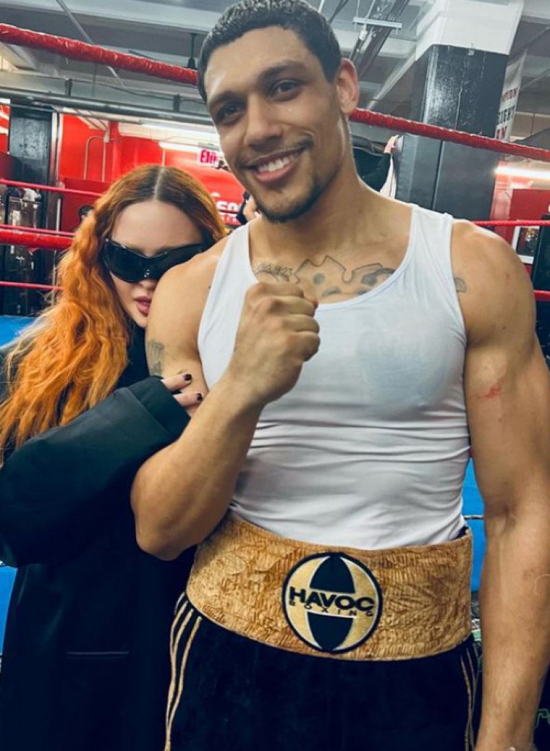 Madonna a confirmat că are o relație cu Josh Popper