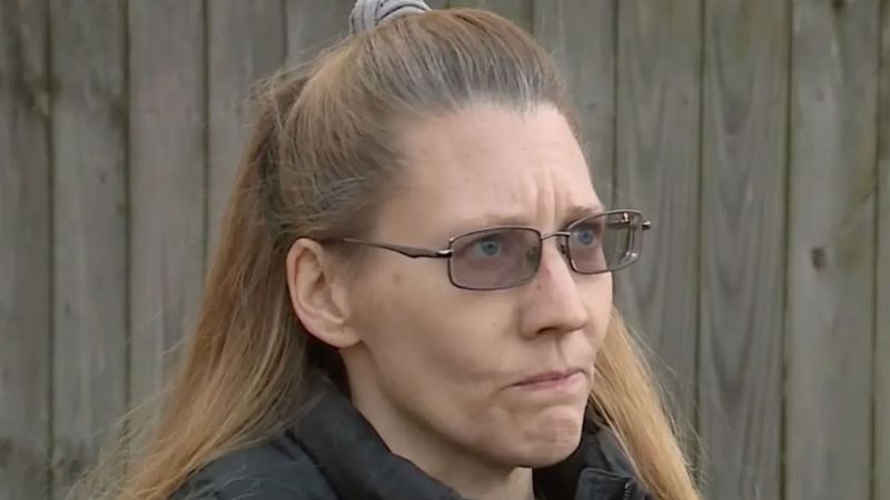 Cazul care a făcut &icirc;nconjurul lumii. O femeie și-a găsit soțul decedat &icirc;ntr-un dulap din casă, la opt luni după ce &icirc;l dăduse dispărut