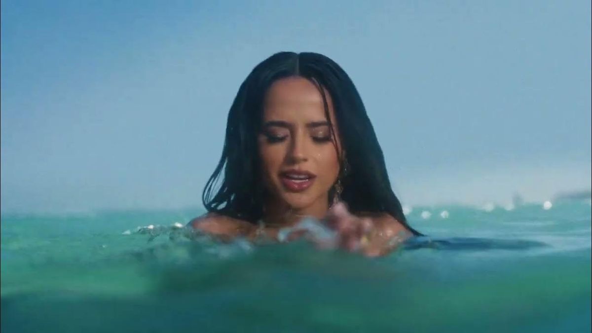 Becky G ft. Omega - Arranca