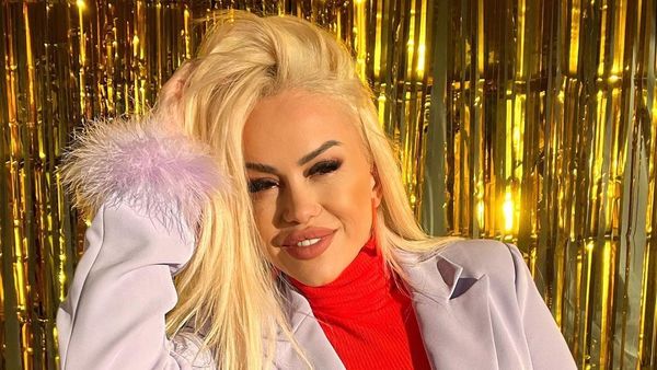 Anda Adam nu renunță! Cântăreața a intentat proces proprietarilor vilei din Bragadiru și cere despăgubiri de 30.000 de euro: ”Dă-mi banii și vinde-o cui vrei tu ulterior”