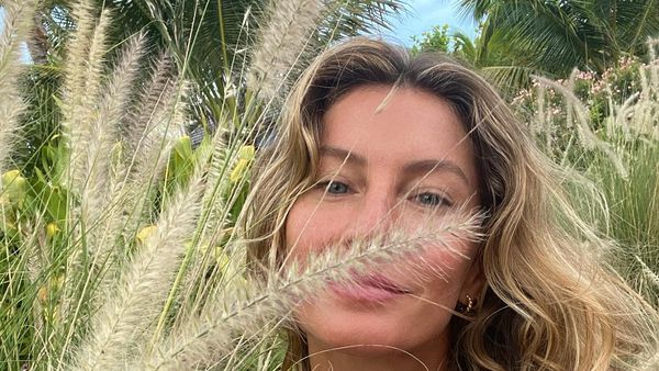 Gisele Bundchen l-a dat uitării pe fostul soț, Tom Brady. Supermodelul se afișează tot mai des cu Joaquim Valente, instructorul său de arte marțiale