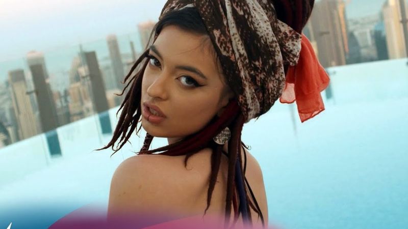 VIDEOCLIP: DJ Sava x Petra - Move like Chaplin