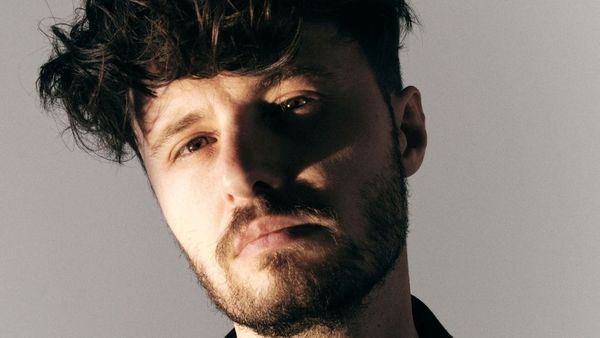 EXCLUSIV!  Florian Rus nu și-a imaginat niciodată viața fără muzică: "Cu c&acirc;t am dăruit mai mult timp și atenție muzicii cu at&acirc;t muzica mi-a dat &icirc;napoi. Și cel puțin asta nu cred că se va schimba vreodată"