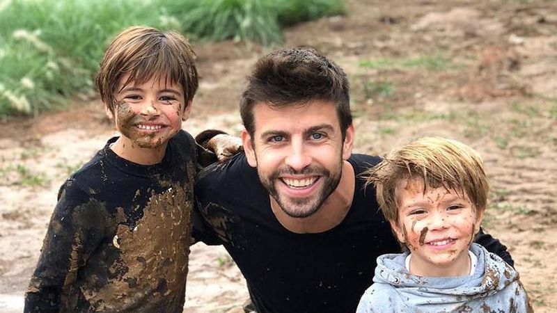 VIDEO Pique, etichetat din nou drept cel mai neglijent părinte! Fostul iubit al Shakirei l-a uitat pe fiul sau cel mic, Sasha, &icirc;ntr-un magazin
