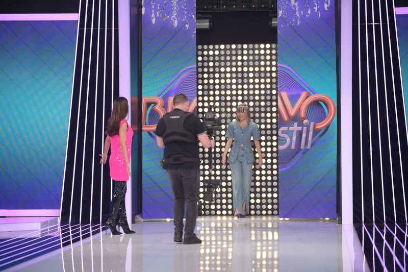 Alexandra Ungureanu la Bravo, ai stil!