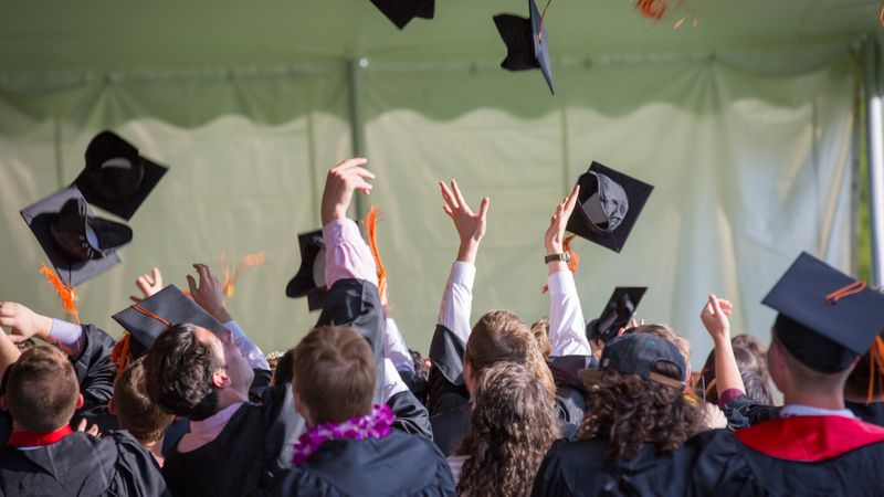 Subiecte simulare BAC 2023: C&acirc;nd se publică subiectele la Biologie, Geografie, Fizică, Informatică, Economie, Psihologie, Logică, Psihologie și Sociologie