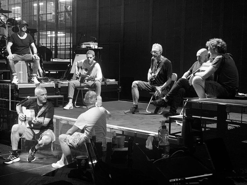 Concert Eros Ramazzotti în 2023 la Sala Palatului: Cât costă un bilet?