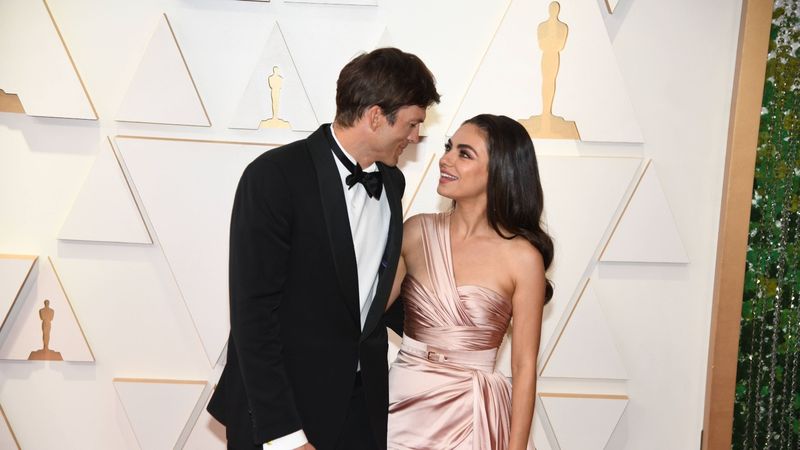 Ashton Kutcher și Mila Kunis nu le va lăsa copiilor lor niciun ban drept moștenire