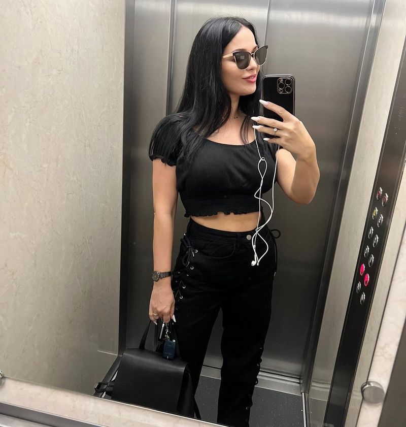 Din ce face bani acum fosta soție a lui Dinu Maxer