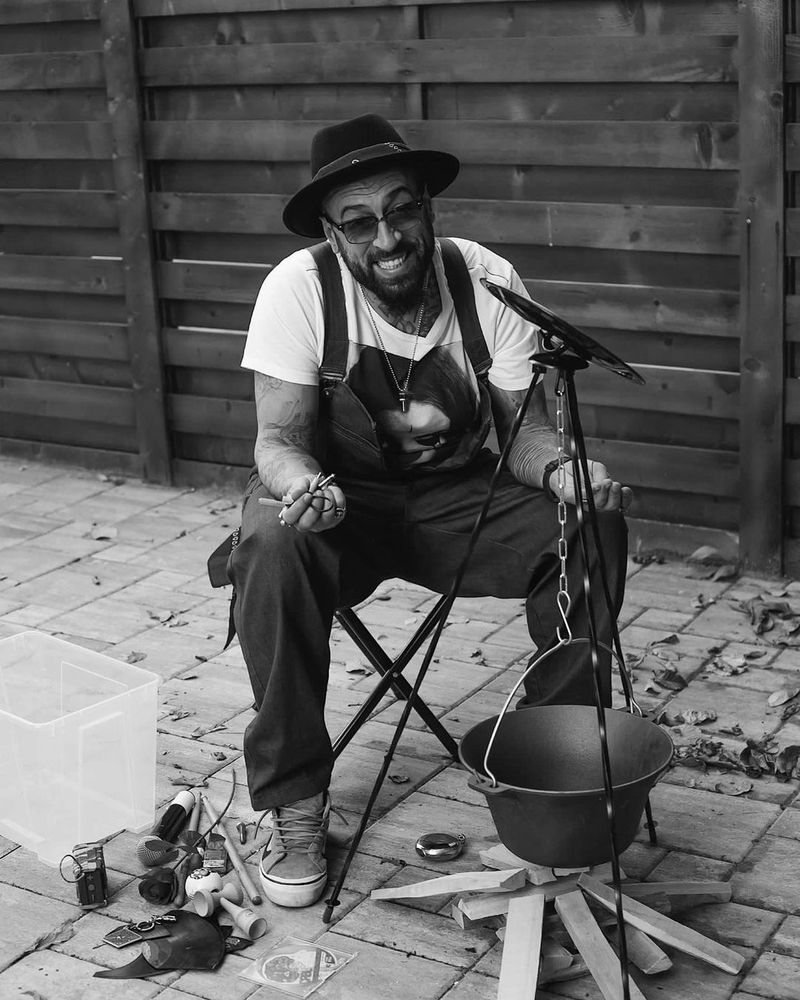 „Ori ne luptăm, ori ne împăcăm. Cum vrea el”. Cornel Păsat și CRBL, scandal de proporții la primul show de supraviețuire din România