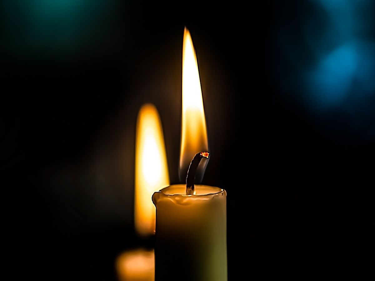 A murit Sharon Acker