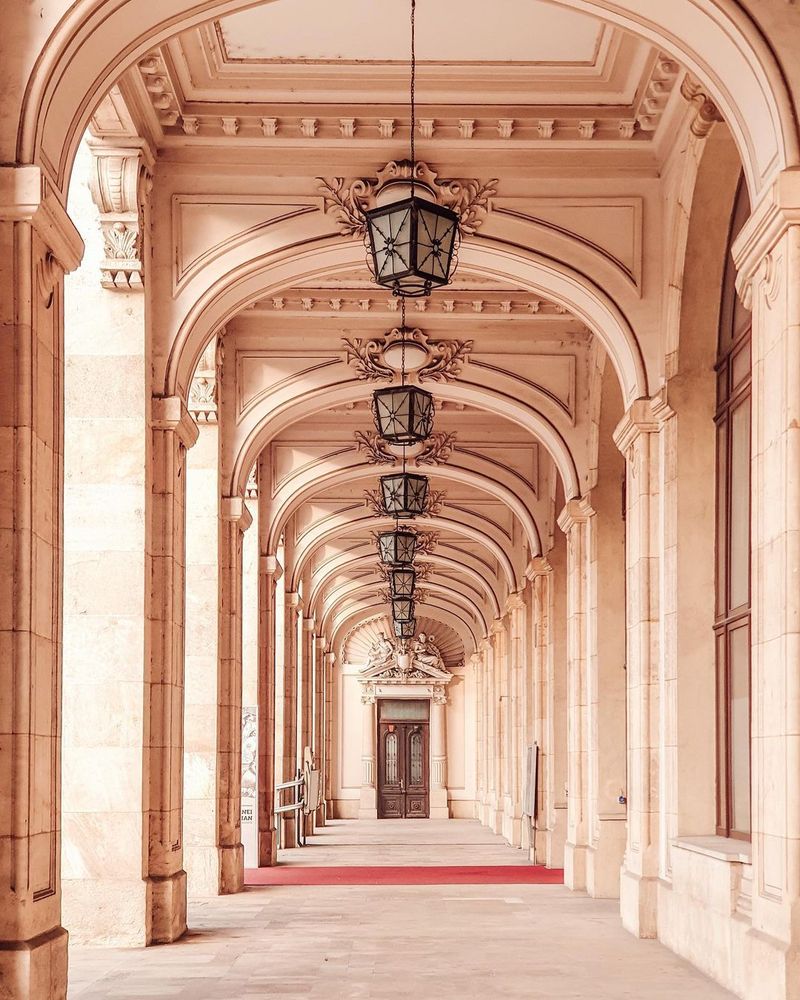 Locuri instagramabile în București: Unde poți faci în 2023 cele mai frumoase poze