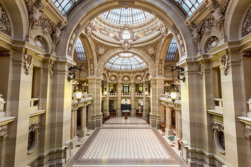 Locuri instagramabile în București: Unde poți faci în 2023 cele mai frumoase poze