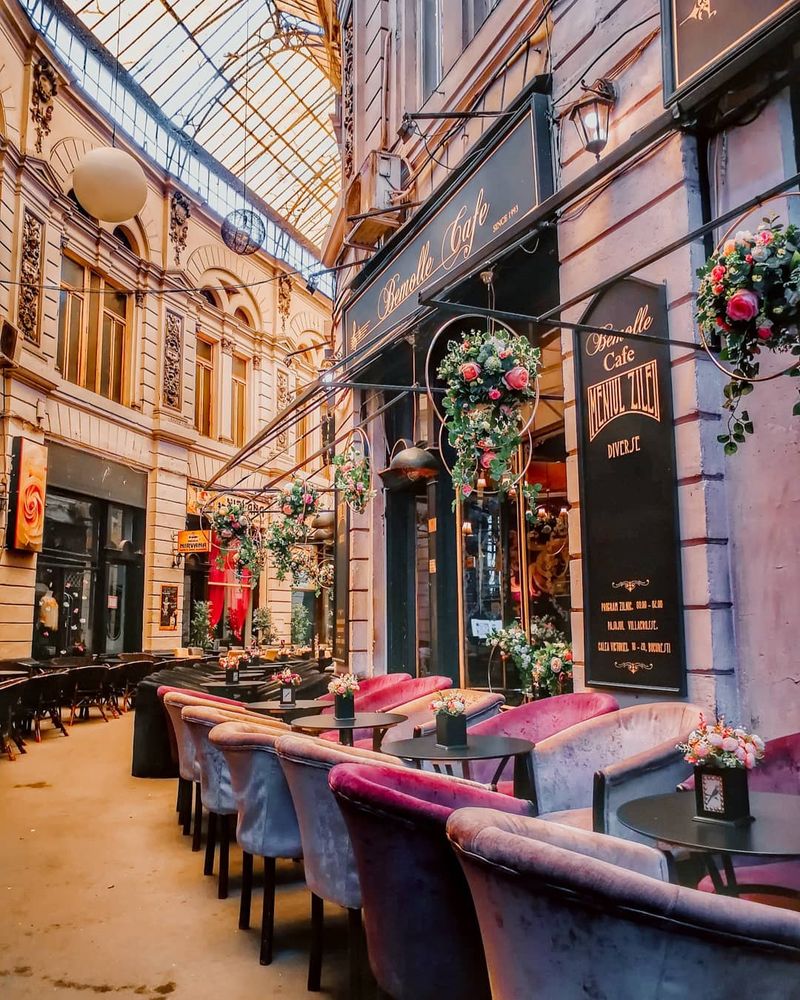 Locuri instagramabile în București: Unde poți faci în 2023 cele mai frumoase poze