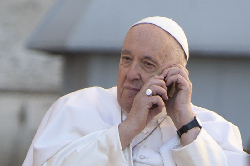 Averea Papei Francisc în 2023: Cu cât îl plătește lunar Biserica Catolică?