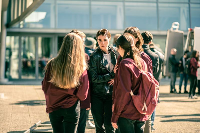 „Drumul tăcerii”, un serial grecesc, cu o intrigă dominată de mistere, are PREMIERA astăzi, de la ora 15:00, la Kanal D2