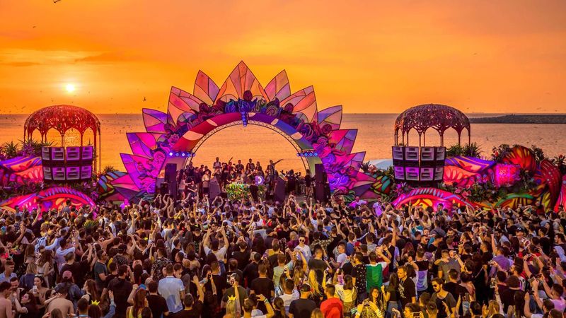 Lil Uzi Vert, rapper-ul american care a primit discul de diamant, vine &icirc;n premieră &icirc;n Rom&acirc;nia, la festivalul Neversea